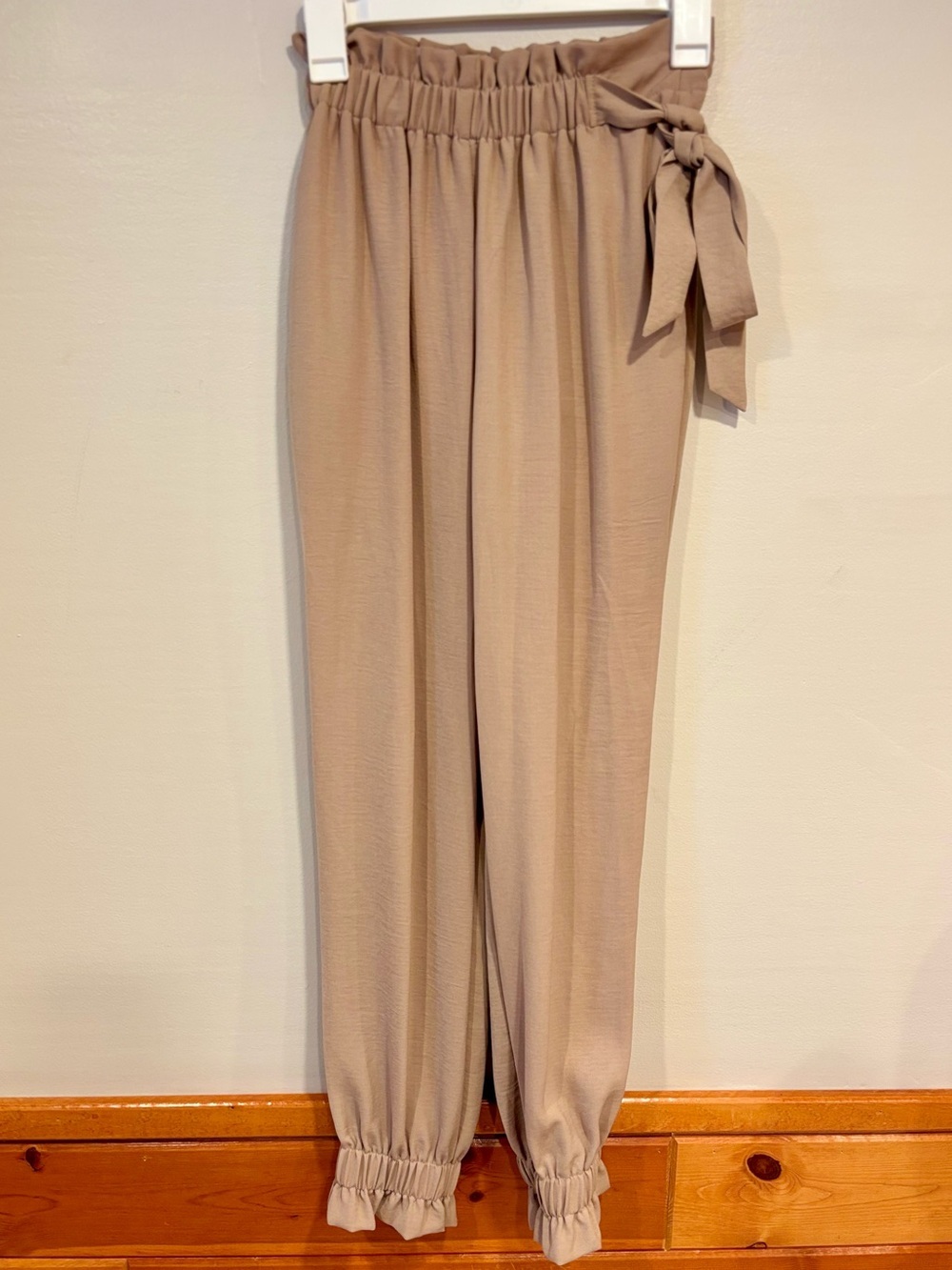 HYFVE High Waist Tie-Belt Tapered Jogger Work Pants Tan Khaki Women's Small